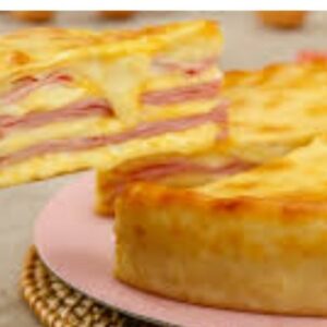 Porción de tarta de fiambre