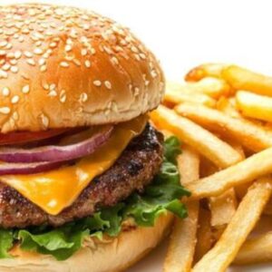 Hamburguesa al pan con fritas